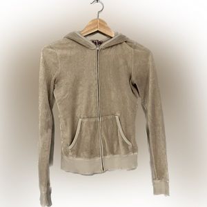 Vintage Tan juicy coutour track suit jacket. Size small. In perfect condition.